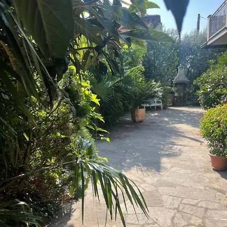 Homestay Il Giardino Di Emilia - Intero In Con Giardino Privato E Piscina Estiva *