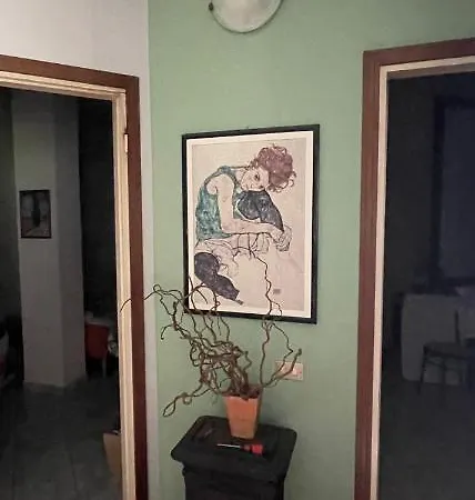 Il Giardino Di Emilia - Intero In Con Giardino Privato E Piscina Estiva Homestay