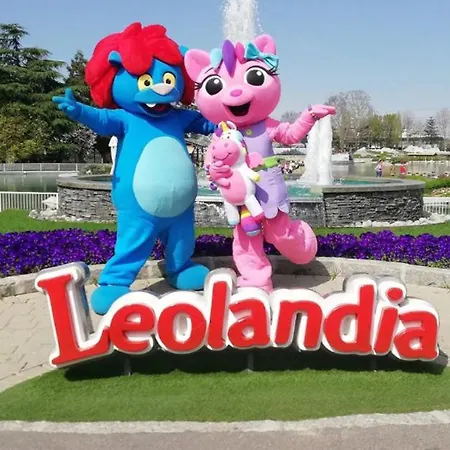 Il Giardino Di Emilia - Intero In Con Giardino Privato E Piscina Estiva *
